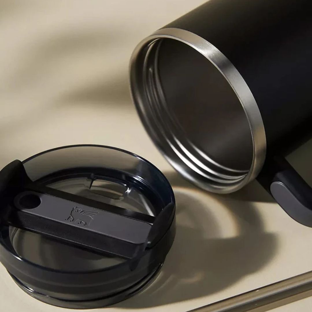 The Quencher H2.0 Flowstate™ Tumbler Stanley Cup